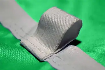 Besatzband 7 cm, oben und unten Schlaufe